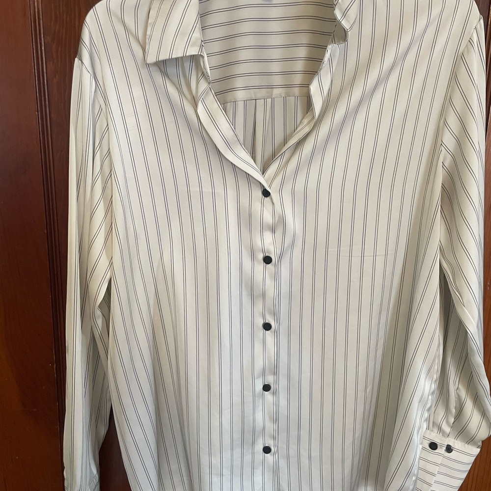 Madison De’Amelie Paris Striped Button-Up Blouse